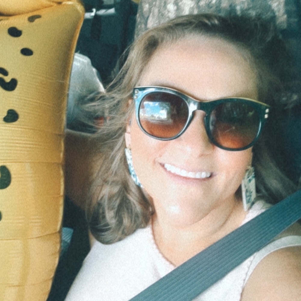 Meet your Posher, Caroline